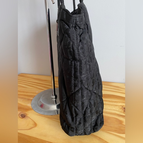 ๐ Christian Dior Quilted Logo Canvas Black Tote Bag - Picture 6 of 17